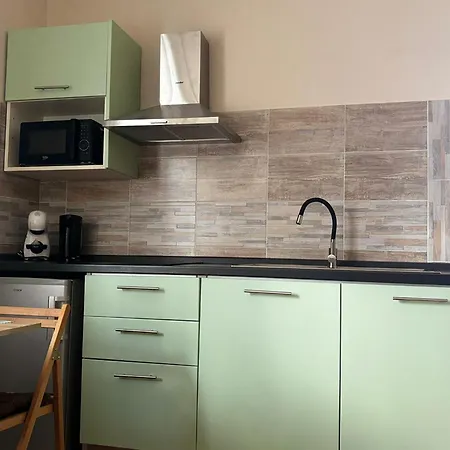 Elegante Bilocale A Due Passi Dal Centro Apartman